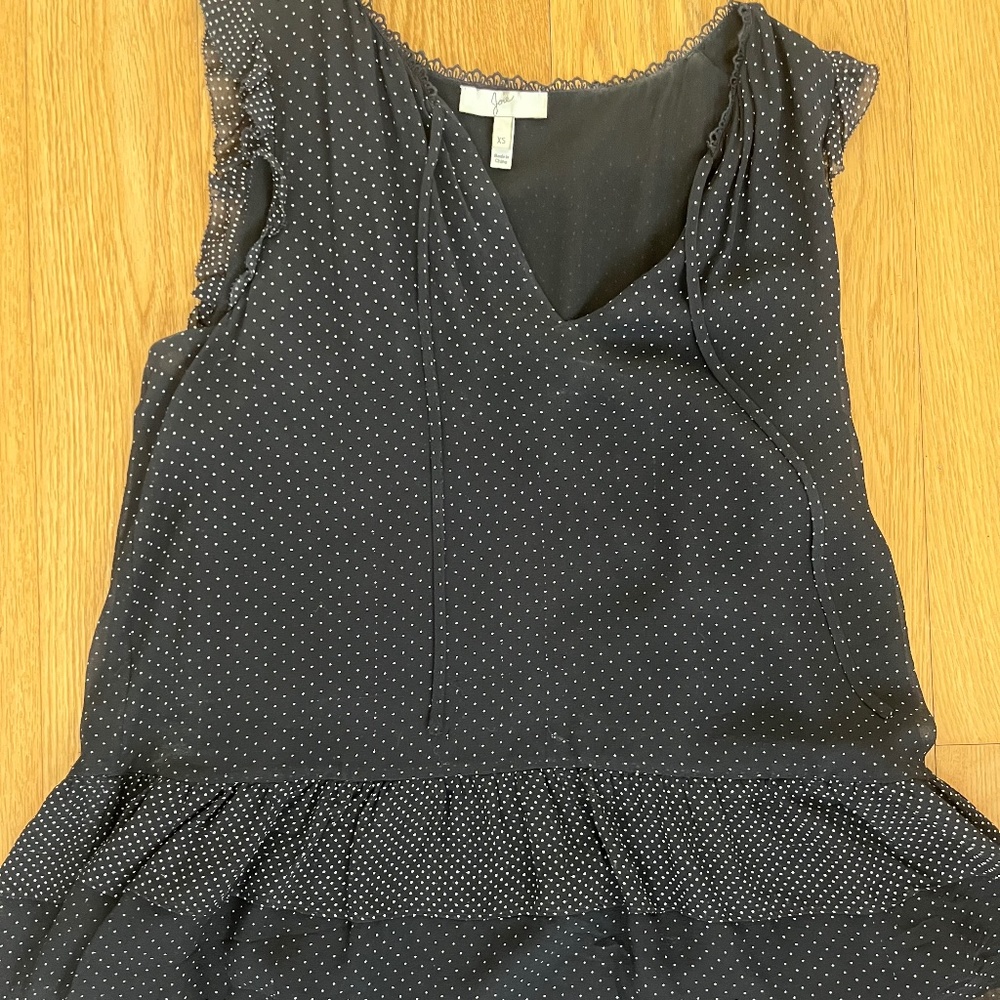 Silk polka dots joie blouse xs